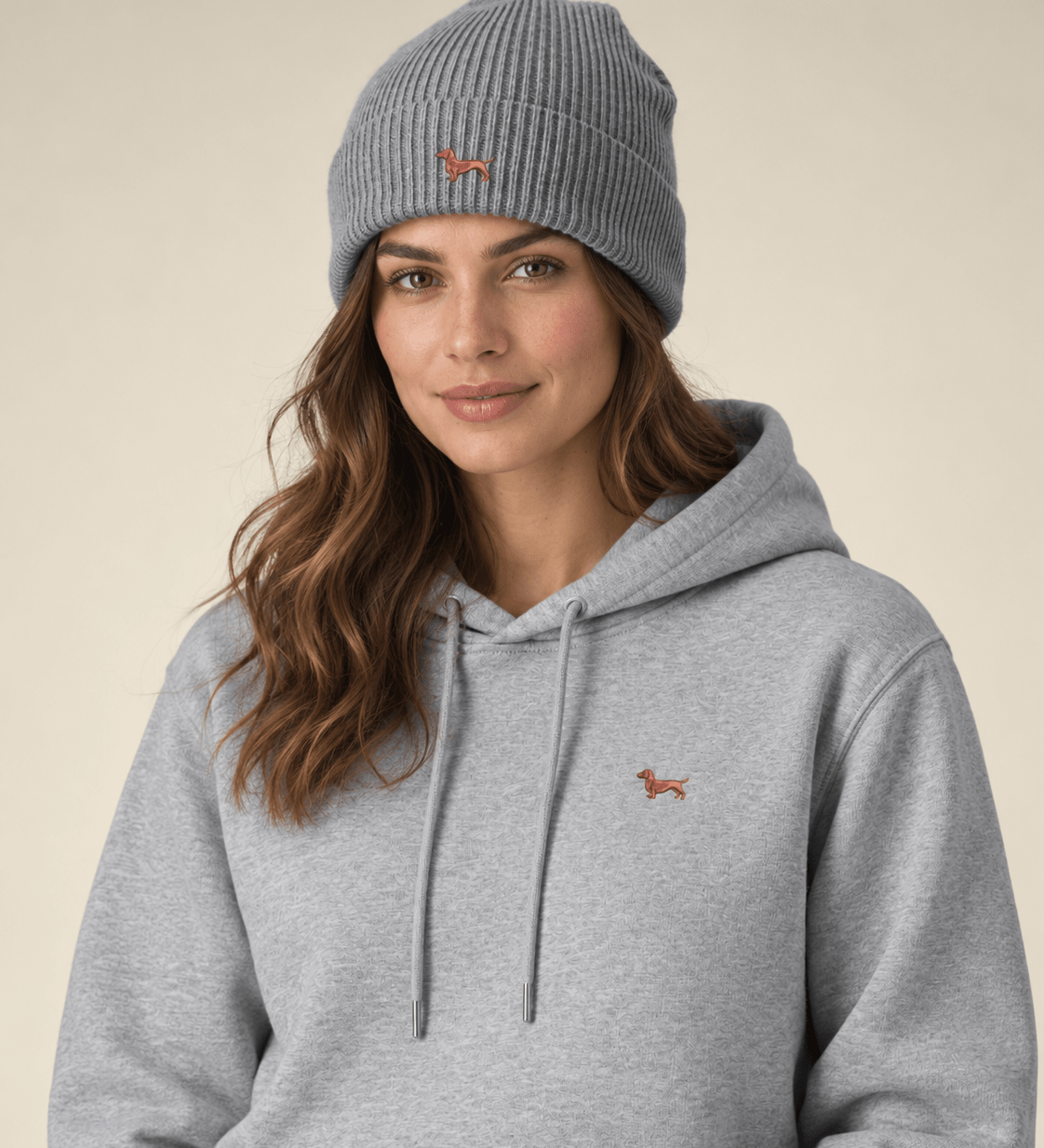 Dackel Strickmütze aus Bio-Baumwolle – mit hochwertiger Stickerei - www.Worldofdogs.store