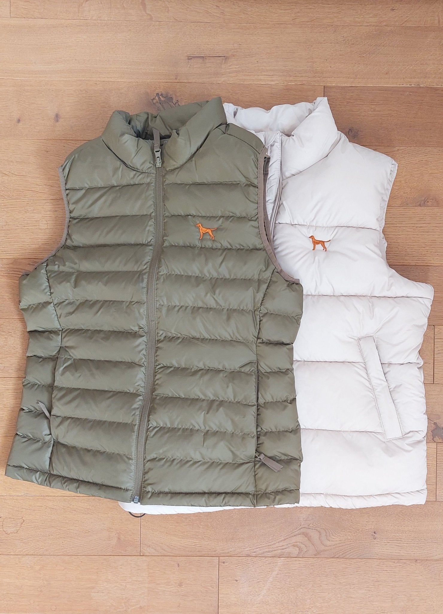 Damen Steppweste mit Jagdhunde / Vizsla Stickerei - www.Worldofdogs.store