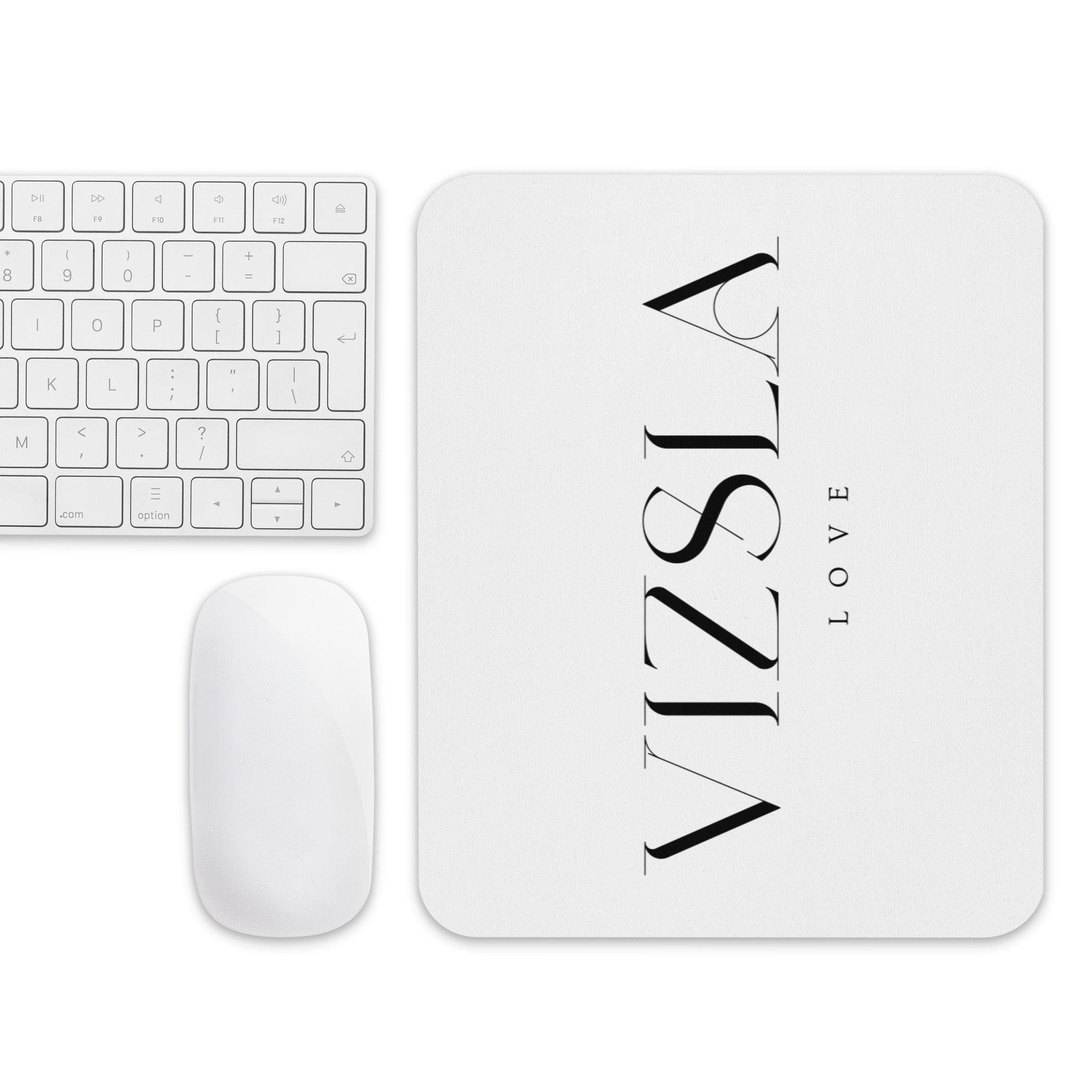 VIZSLA LOVE Mouse pad - www.Worldofvizsla.com