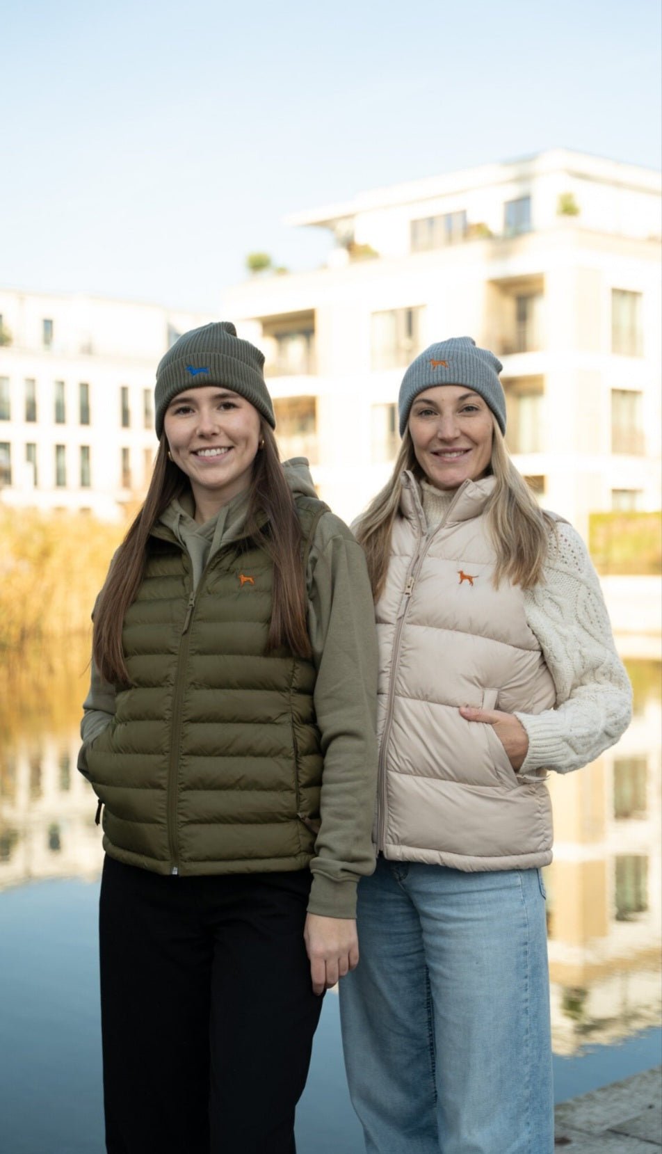 Vizsla / Jagdhunde Daunen Weste - beige - www.Worldofdogs.store