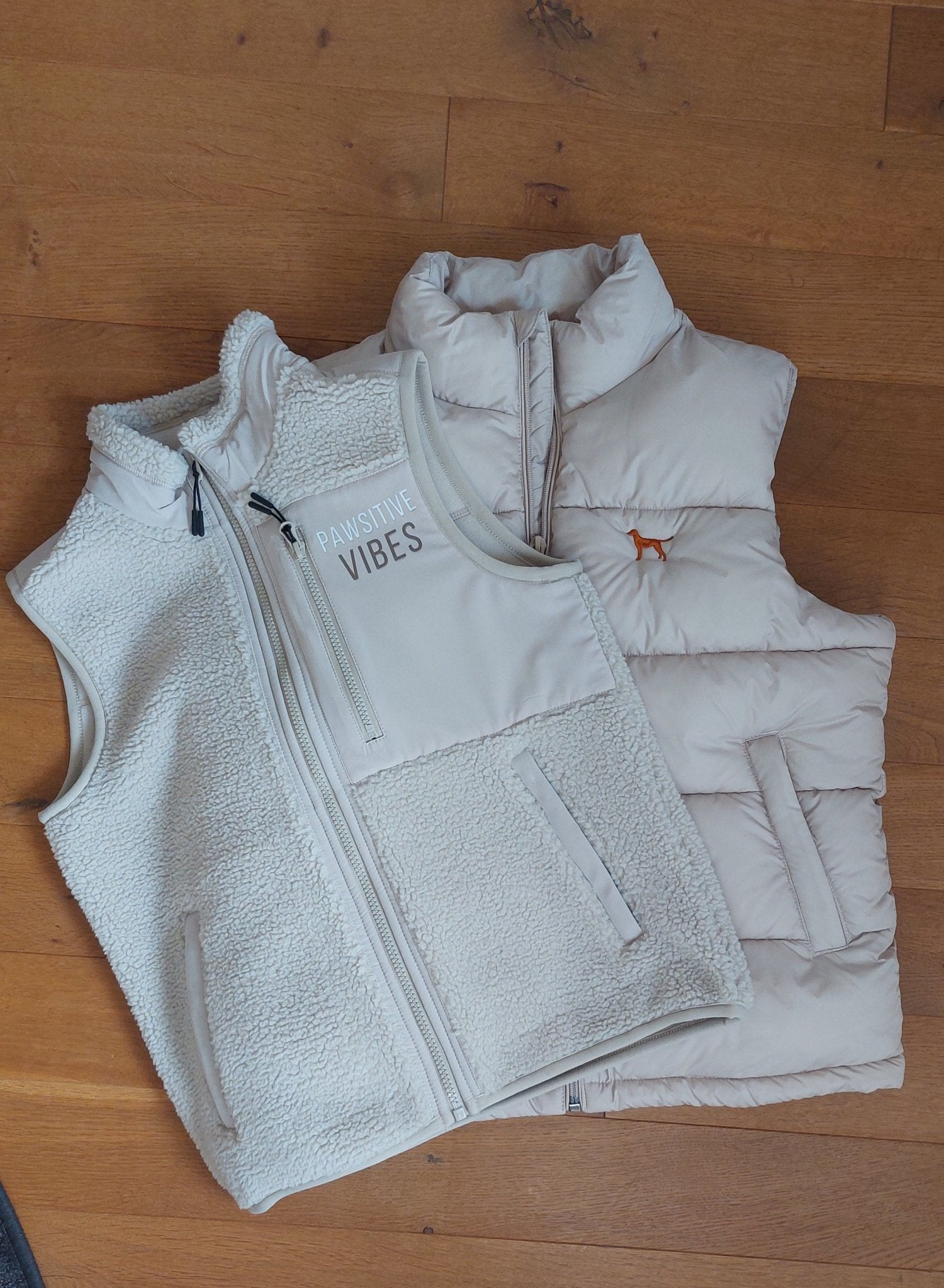 Vizsla / Jagdhunde Daunen Weste - beige - www.Worldofdogs.store