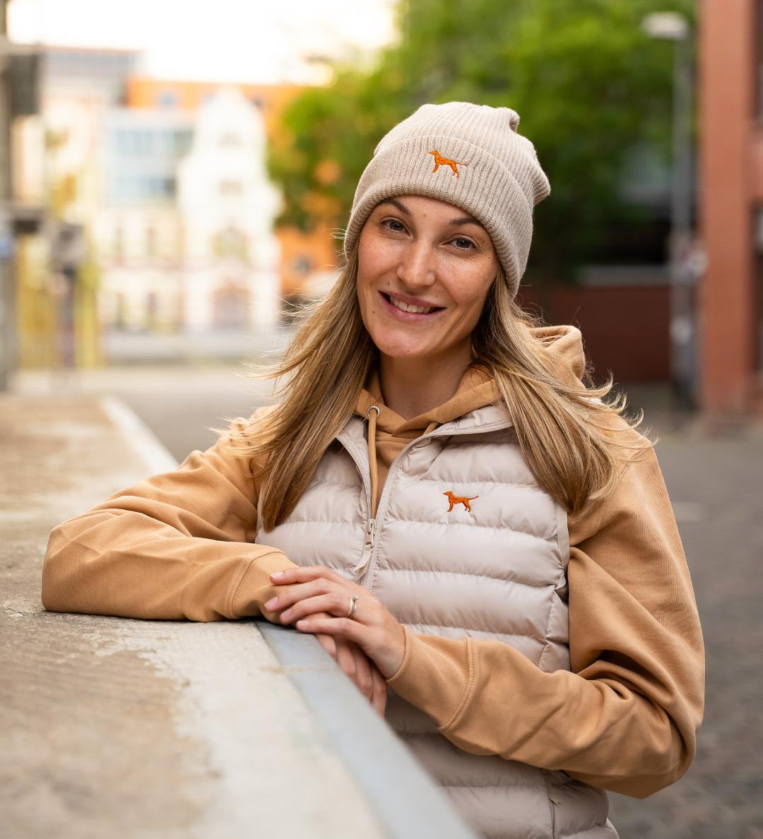 Vizsla, Jagdhunde Weste - beige mit Stickerei - www.Worldofdogs.store